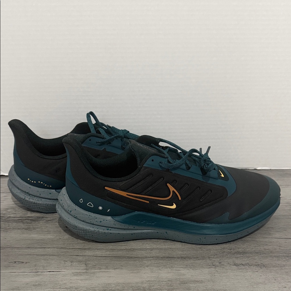 Nike Air Winflo 9 Shield